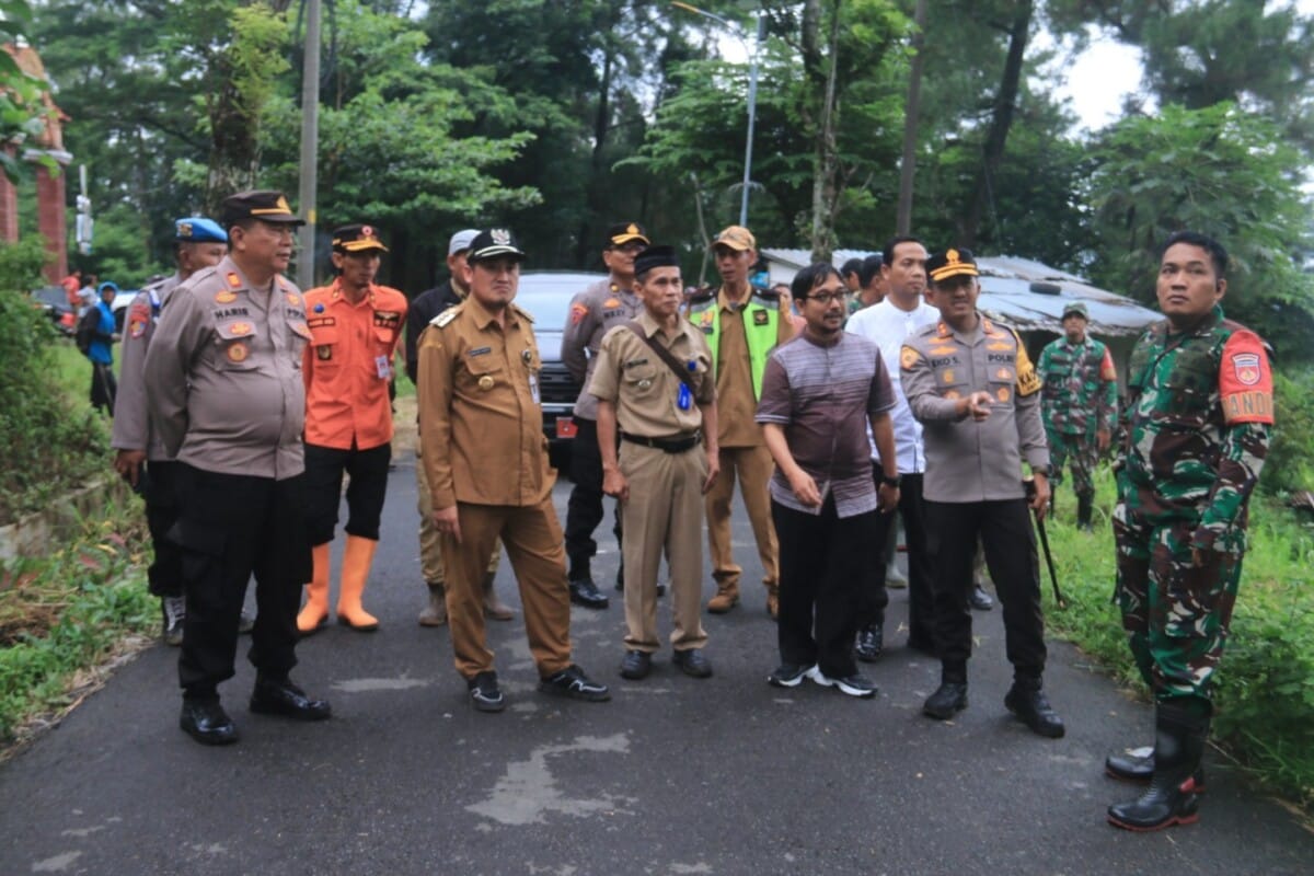 Longsor dan Banjir Hancurkan Jalan Desa Wisnu, Pemerintah Pemalang Tanggapi dengan Perbaikan