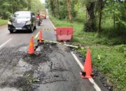 Perumda Air Minum Tirta Mulia Kabupaten Pemalang Lakukan Perbaikan Pipa PVC di Desa Pesalakan