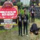 Hasto Kalah Praperadilan, Sudarsono Lakukan Sujud Syukur di KPK