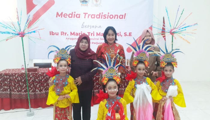 Maria Tri Mangesti Gelar Sosialisasi Media Tradisional Wadah Pelestarian Seni dan Budaya Indonesia