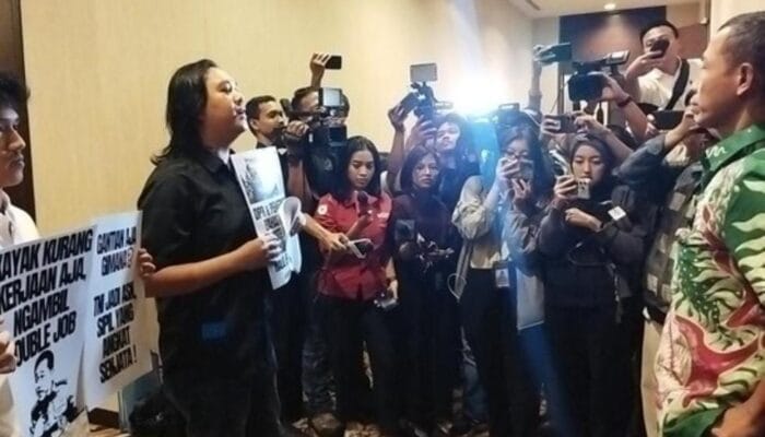 Satpam Hotel Fairmont Laporkan Insiden Penggerudukan Rapat RUU TNI ke Polisi