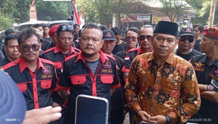 Sinyal Tegas GRIB Jaya Pemalang: Pemkab Bohong Soal Sampah, Kami Bela Pesalakan!