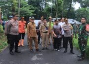 Pemerintah Rencanakan Pembetonan Jalan Longsor di Desa Wisnu