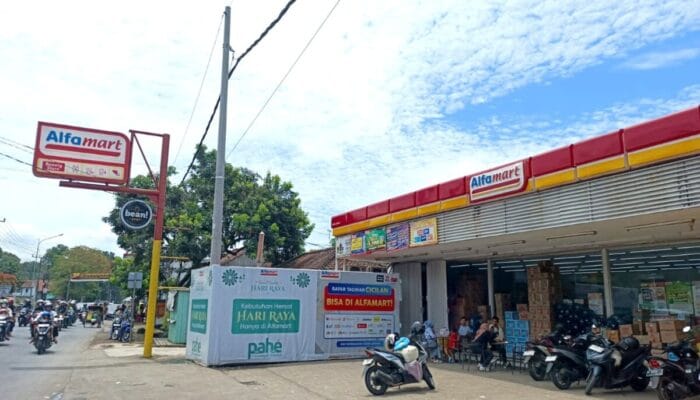 Susu Kadaluwarsa Dijual di Alfamart Bantarbolang, Konsumen Kecewa dengan Respons Lambat !