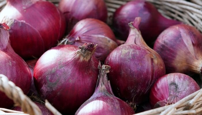 Warga Menjerit! Usai Cabai, Harga Bawang Tembus Rp 70.000 di Semarang