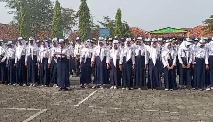 Momen Tak Terlupakan: Endank Soekamti Iringi Perpisahan SMPN 6 Pemalang, Air Mata Bahagia Tanpa Beban Biaya