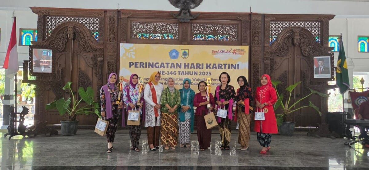 Pesona Kebaya Warnai Peringatan Hari Kartini di Pemalang