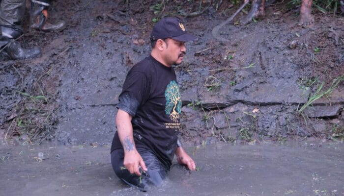 Anom Widiyantoro Ajak CPNS dan Warga Berani Kotor Demi Pemalang Bersih