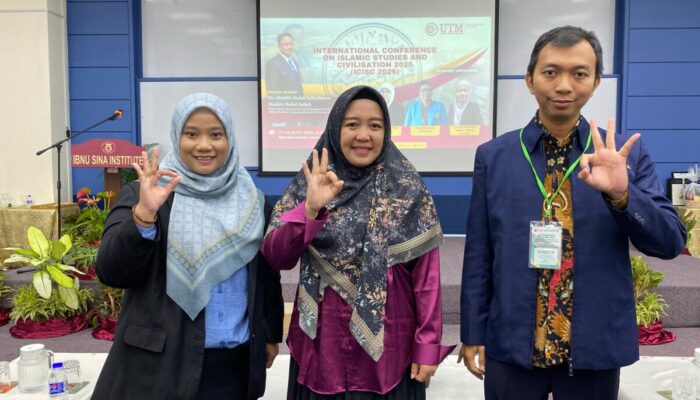 Dosen FAI UMP Raih Best Presenter di Ajang ICISC Johor Bahru Malaysia
