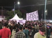 Heboh! Usai Nobar Timnas, Suporter Serbu Pemda Pemalang Bawa Spanduk #SavePSIP: “Kami Rindu PSIP Bangkit Lagi!