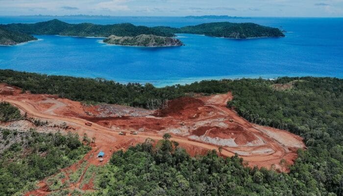 Ancaman di Balik Nikel: Ketika Raja Ampat Berjuang Melawan Kerusakan Lingkungan