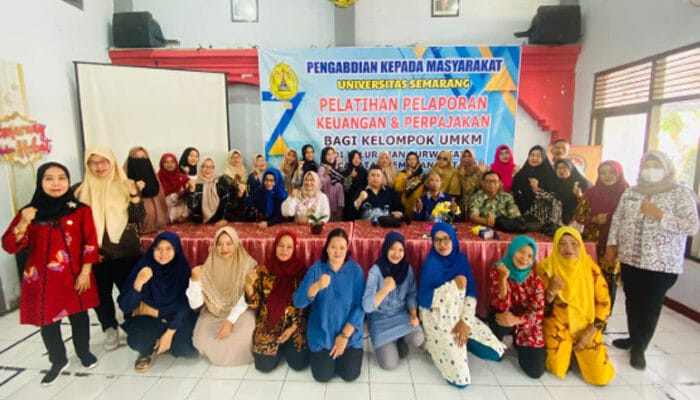 Tim PKM USM Gelar Pengabdian Masyarakat Bersama Pelaku UMKM Kelurahan Purwosari Semarang Utara