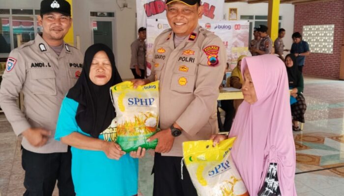 Gerakan Pangan Murah Polsek Randudongkal, 1,5 Ton Beras kurang satu jam Ludes Diserbu Warga