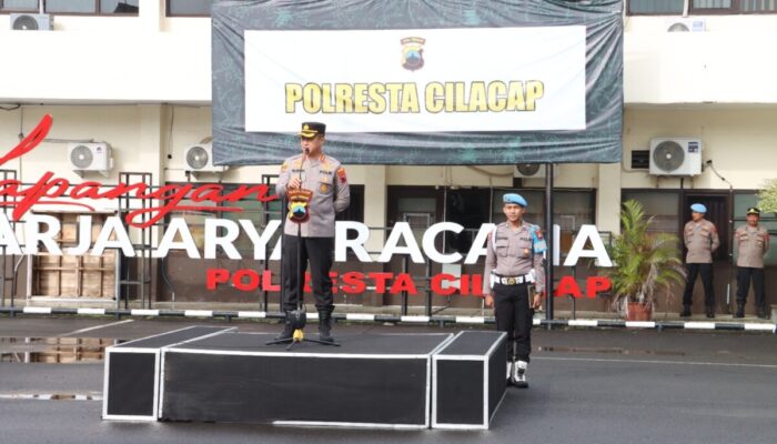 Pimpin Apel Pagi Anggota Kapolresta Cilacap Tekankan Dukungan Polri pada Program MBG
