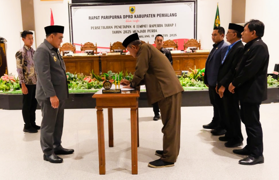 Empat Raperda Disahkan Jadi Perda, Pemkab Pemalang Siap Implementasikan Kebijakan Baru
