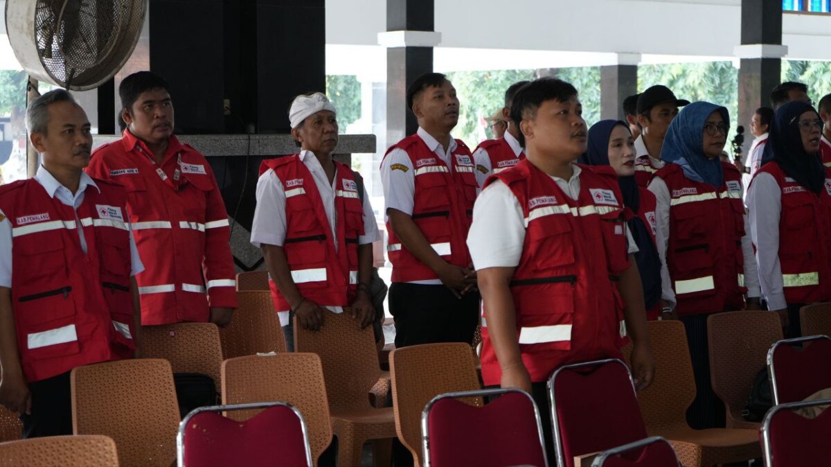 Bupati Anom Lepas 50 Calon Penerima Penghargaan Donor Darah Sukarela
