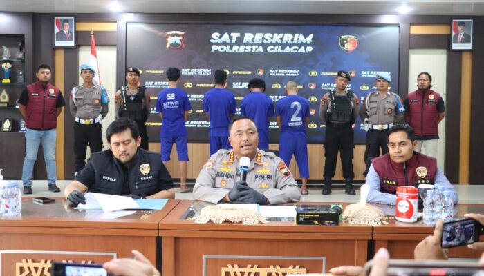Polresta Cilacap Amankan 82 Pelaku Anarkis di Gedung DPRD 12 Orang Sebagai Tersangka