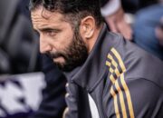 Masa Depan Ruben Amorim di Manchester United Kian Tertekan, Gary Neville Buka Suara