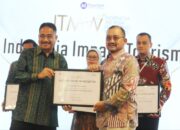 Bupati Anom Widiyantoro Bawa Pulang Penghargaan ITMW 2025 ke Pemalang
