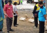 Jalan DI Panjaitan Berubah Wajah, Bupati Anom Pastikan Pelebaran Rampung Tepat Waktu