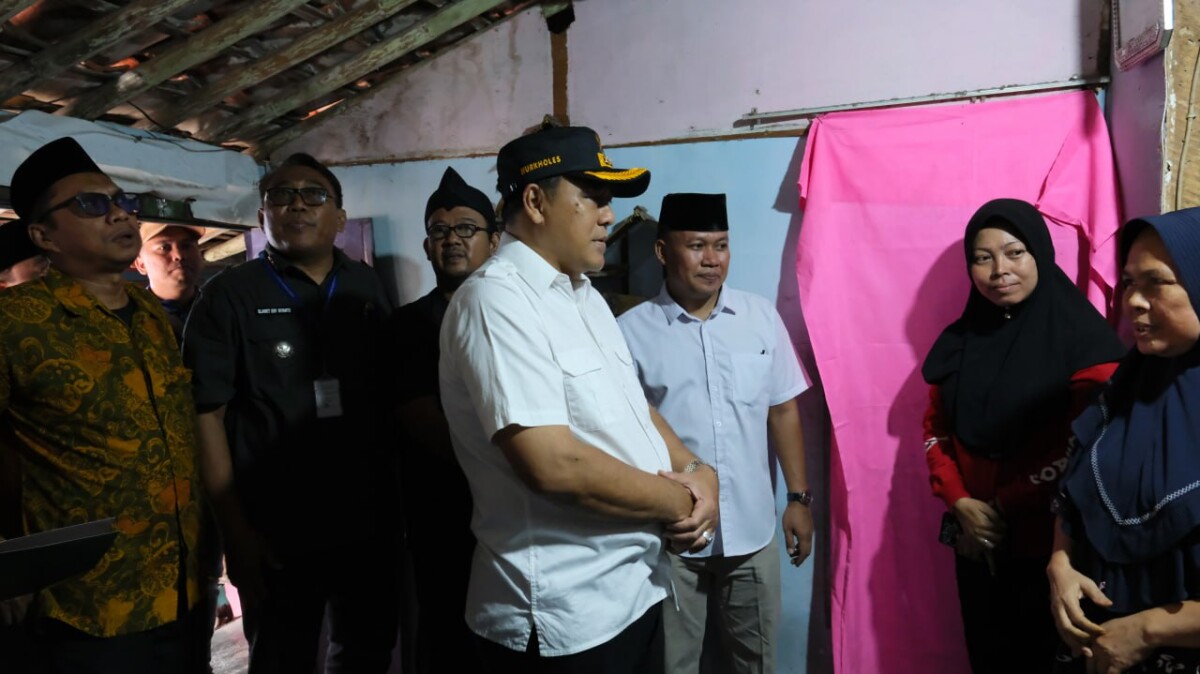 Wakil Bupati Pemalang Serahkan Bantuan RTLH, Dorong Keterlibatan Masyarakat