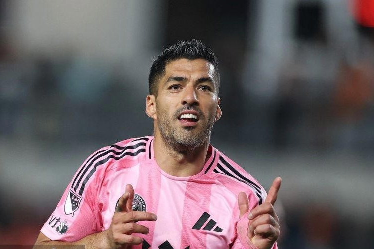 Inter Miami Pertahankan Luis Suarez Setelah Kepergian Busquets dan Alba