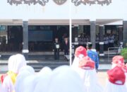 Pimpin Apel Hari Guru, Wabup Nurkholes Sampaikan Sejumlah Program Kesejahteraan Guru