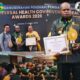Bupati Yudas Tebai Ukir Prestasi Nasional, Terima Penghargaan Universal Health Coverage dari Pemerintah Pusat.