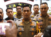 Polres tanjung jabung timur ungkap kasus penganiayaan hingga Korban mengginggal dunia,sejumlah barang bukti telah di aman kan kepolisian