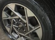 Rusak dan Berlubang, Jalan Cikarang–Karawang Sebabkan Ban Pecah dan Pelek Hancur