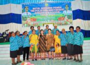 Wujud Nyata Gotong Royong, TP-PKK Dogiyai Sukseskan Natal Gabungan ASN hingga Masyarakat