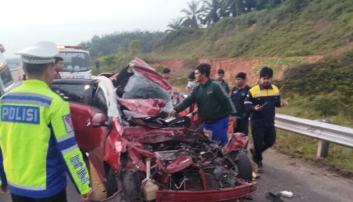 Kecelakaan Maut di Tol Pekanbaru-Dumai: Diduga Micro Sleep, Pengemudi Yaris Tewas di Tempat