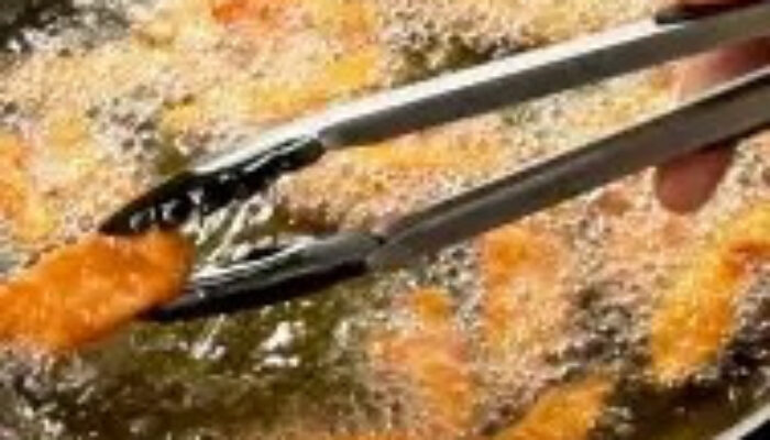 Belajar dari Kasus Artis yang Meninggal Akibat Kanker Usus, Ternyata Kesalahan Sepele Saat Menggoreng Ini Sangat Berbahaya
