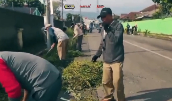 Jaga Kebersihan Lingkungan, UPJI IV Randudongkal Gelar Kegiatan "Selasa Bersih"