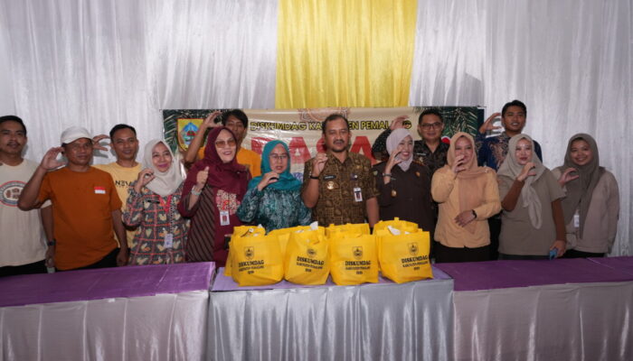 Antisipasi Inflasi Jelang Lebaran, Ratusan Warga Belik Padati Pasar Murah di Desa Bulakan
