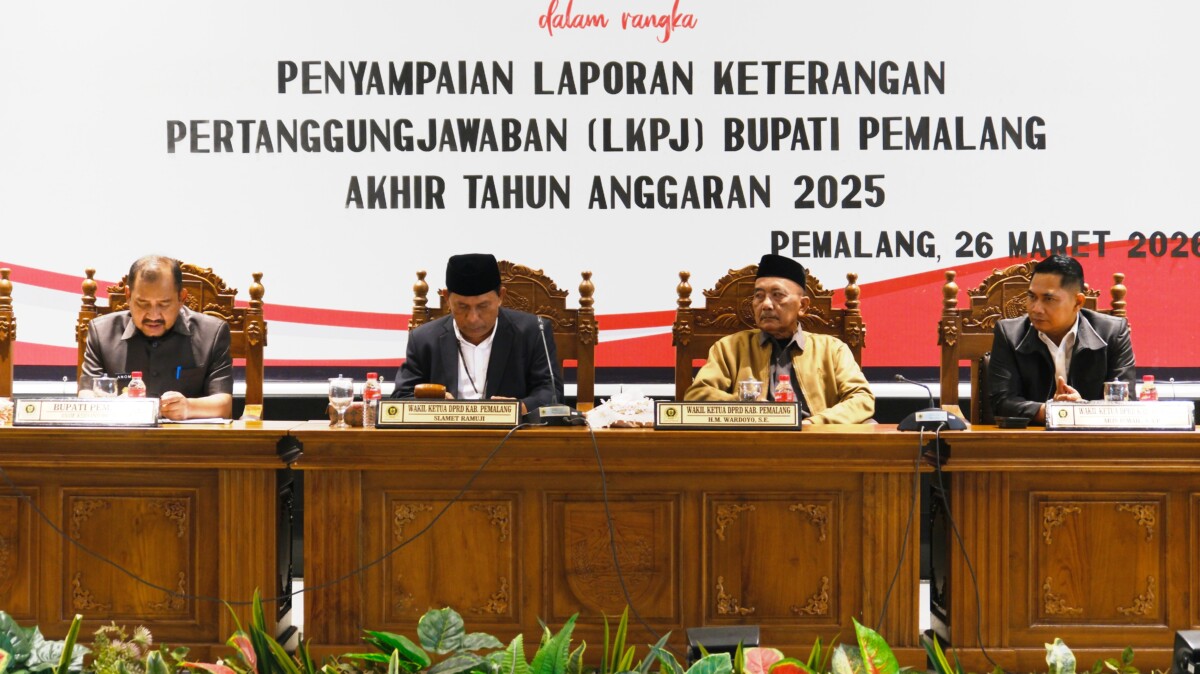 Bupati Anom Serahkan LKPJ 2025: Tahun Transisi Menuju Pemalang Bercahaya