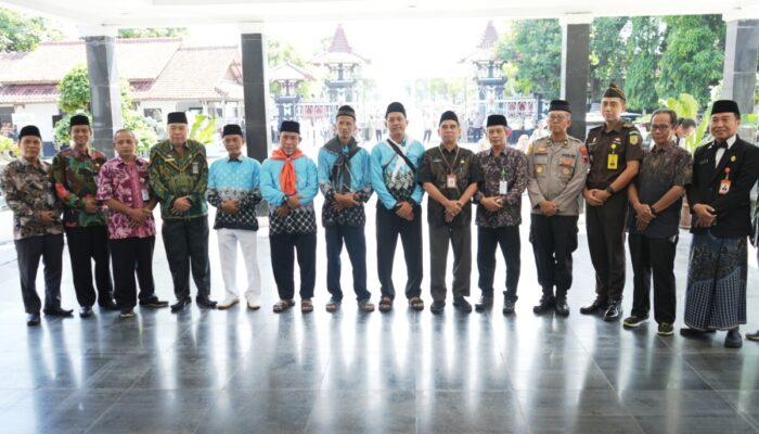 Info Haji 2026: Jemaah Haji Kloter 9 Pemalang Resmi Diberangkatkan ke Embarkasi Donohudan