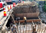 Dinas PUPR Kota Semarang Dan PT PRABA MAS HILL Mulai Pembongkaran Jembata DI Jalan Simongan, Rencana Sudah Disiapkan Jauh -Jauh Hari