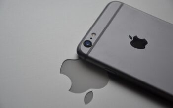 Vendor China Salip Inovasi? Desain Layar iPhone Masa Depan Mulai Ditiru