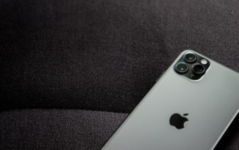 Vendor China Mulai Salip Apple, Desain iPhone Lipat Diduga Sudah Ditiru Duluan