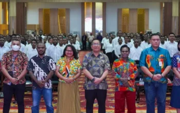 Pemprov Papua Tengah Lepas Peserta Bimbel Sekolah Kedinasan, Siapkan SDM OAP Hadapi Seleksi Nasional