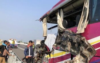 Laka Maut Bus Tiara Mas vs Truk Tangki di Tol Paspro Tewaskan 1 Orang