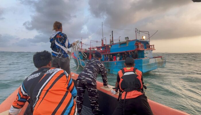 Seorang ABK Meninggal saat Melaut Tim SAR Gabungan Evakuasi Korban di Tengah Perairan Laut Selatan