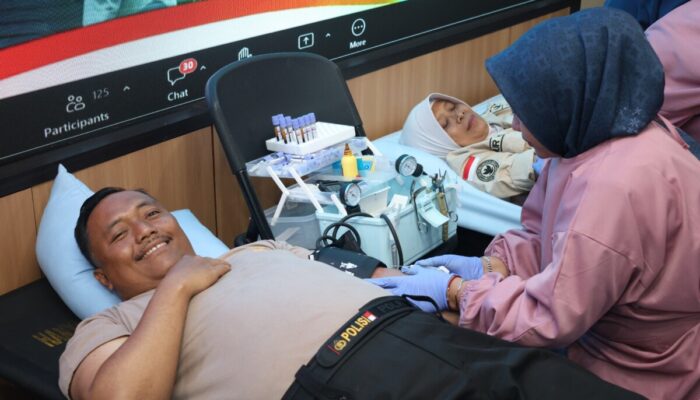 Sambut Hari Bhayangkara Polresta Cilacap Gelar Donor Darah Puluhan Kantong Darah Terkumpul