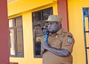 Apel Gabungan Pemkab Dogiyai, Bupati Yudas Tebai Soroti Disiplin ASN dan Masa Depan Honorer
