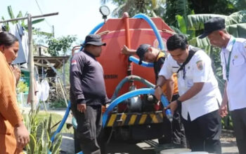 Kekeringan Melanda Sejak Mei, Camat Pulosari Pastikan Pasokan Air di 67 Titik Aman