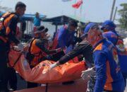 Dikabarkan Hilang Pria di Cilacap Ditemukan Meninggal di Laut Tim SAR Gabungan Evakuasi Korban
