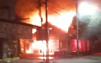 Kebakaran Bengkel Sepeda Motor Polresta Cilacap Turunkan Water Canon dan Tim Inafis