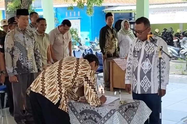 Kawal Pilkades Serentak 2026, Camat Comal Angkat Sumpah Tim Pengawas di Pendopo