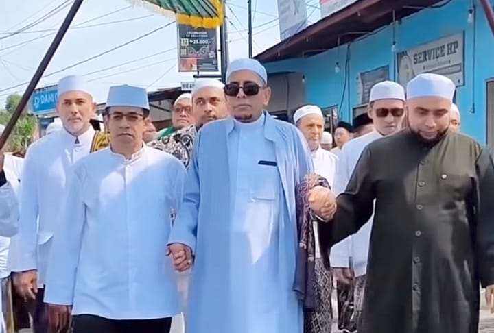 Ribuan Jemaah Padati Haul Bawang, Rizal Bawazier Desak Pemkab Batang Tata Kawasan Makam